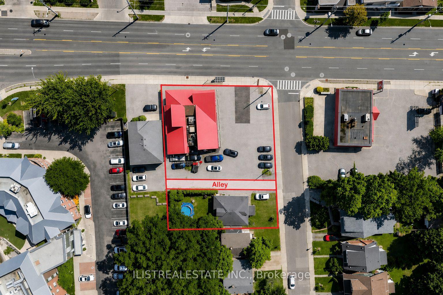 Photo 3 of 2 Norfolk Street N, Hamilton, Ainslie Wood — HOMEH