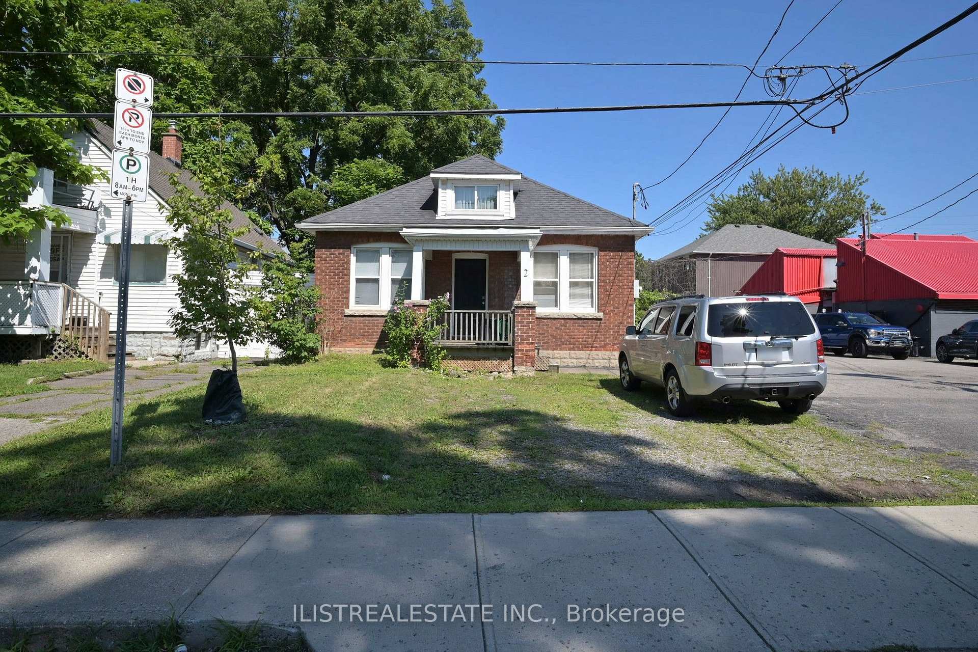Photo 4 of 2 Norfolk Street N, Hamilton, Ainslie Wood — HOMEH