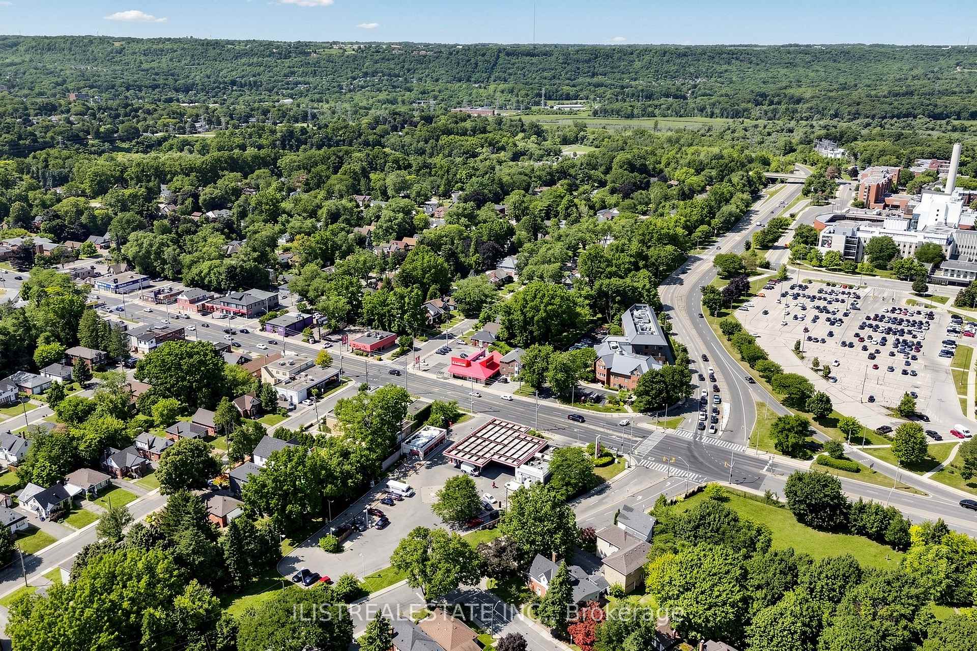 Photo 12 of 2 Norfolk Street N, Hamilton, Ainslie Wood — HOMEH