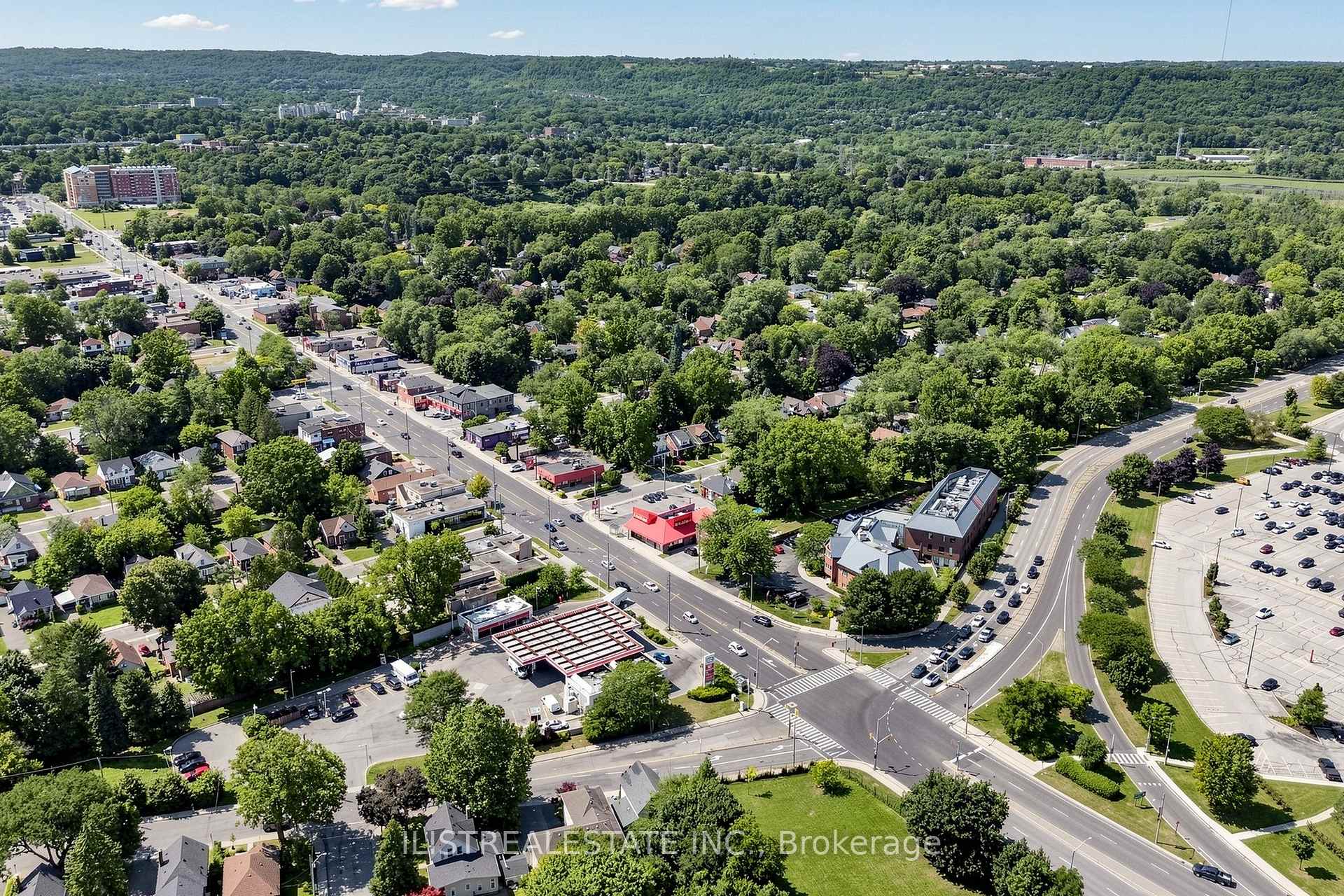 Photo 13 of 2 Norfolk Street N, Hamilton, Ainslie Wood — HOMEH