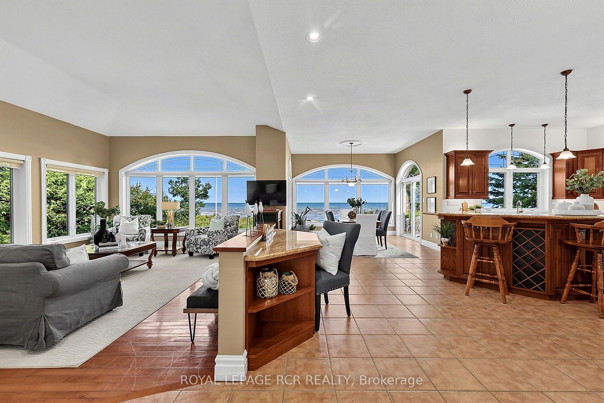 Photo 8 of 1068 Shore Lane, Wasaga Beach — HOMEH