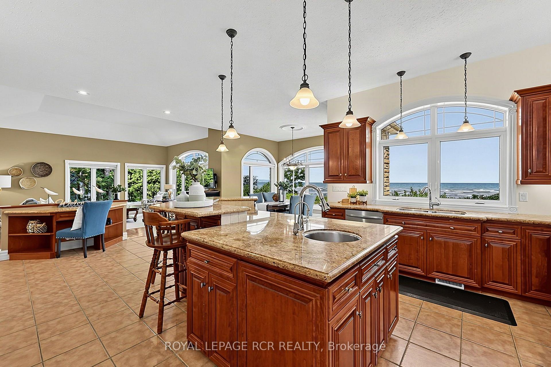 Photo 18 of 1068 Shore Lane, Wasaga Beach — HOMEH