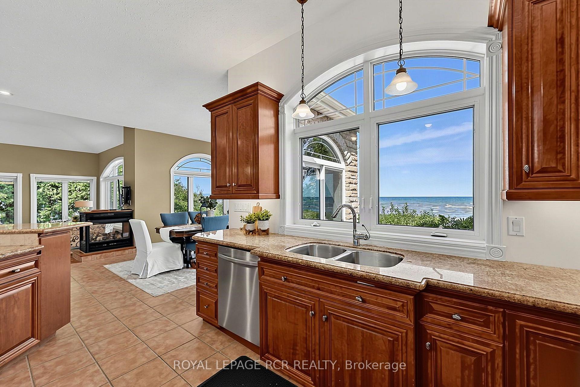 Photo 19 of 1068 Shore Lane, Wasaga Beach — HOMEH