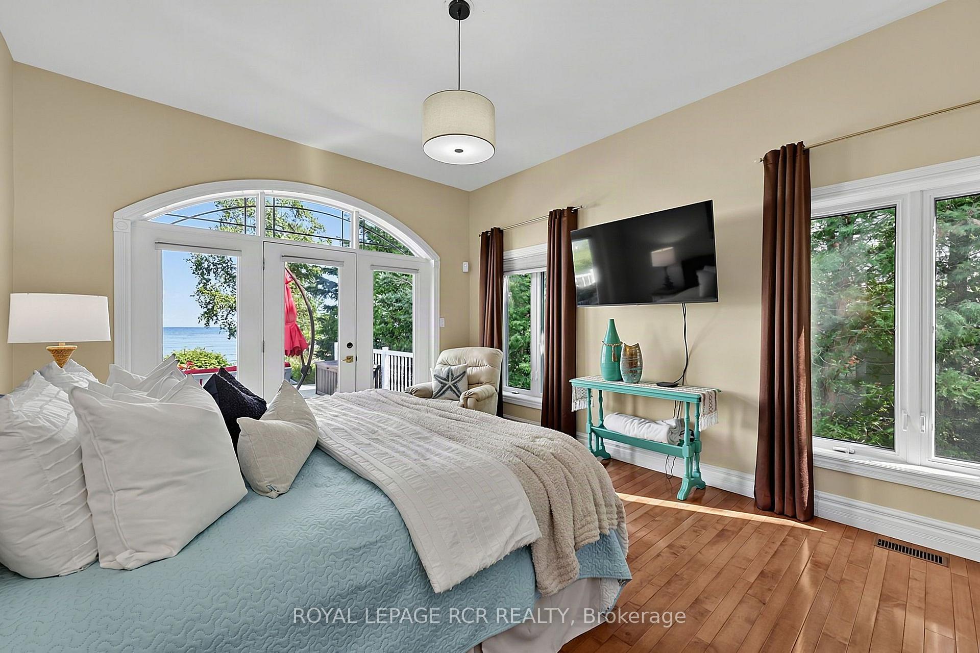 Photo 20 of 1068 Shore Lane, Wasaga Beach — HOMEH