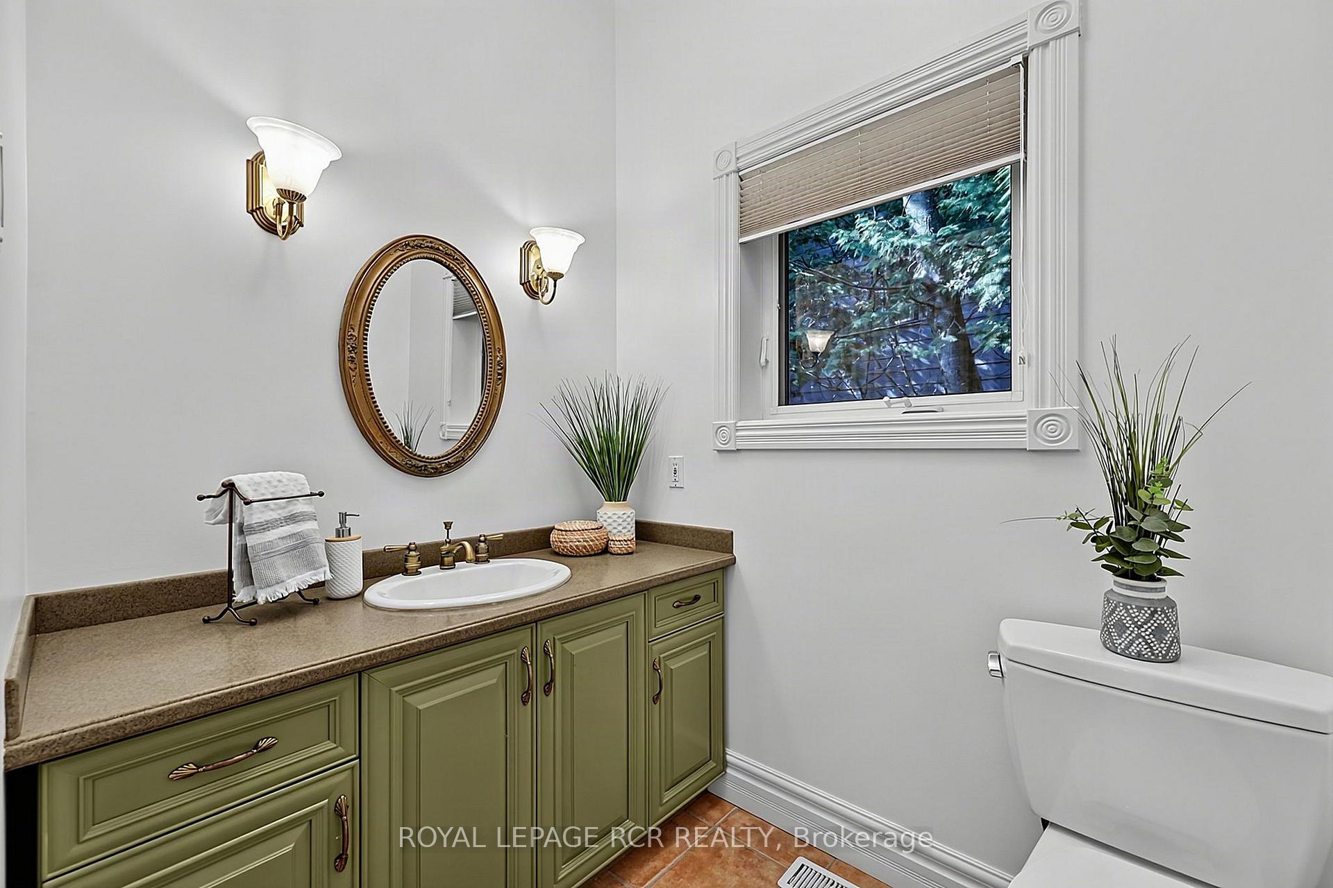 Photo 24 of 1068 Shore Lane, Wasaga Beach — HOMEH