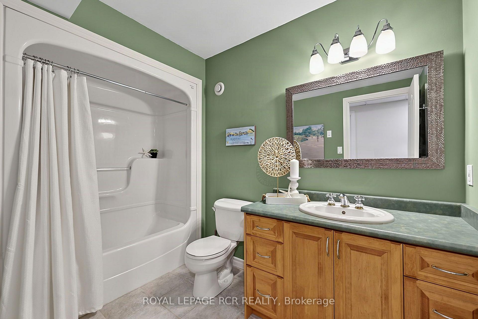 Photo 33 of 1068 Shore Lane, Wasaga Beach — HOMEH