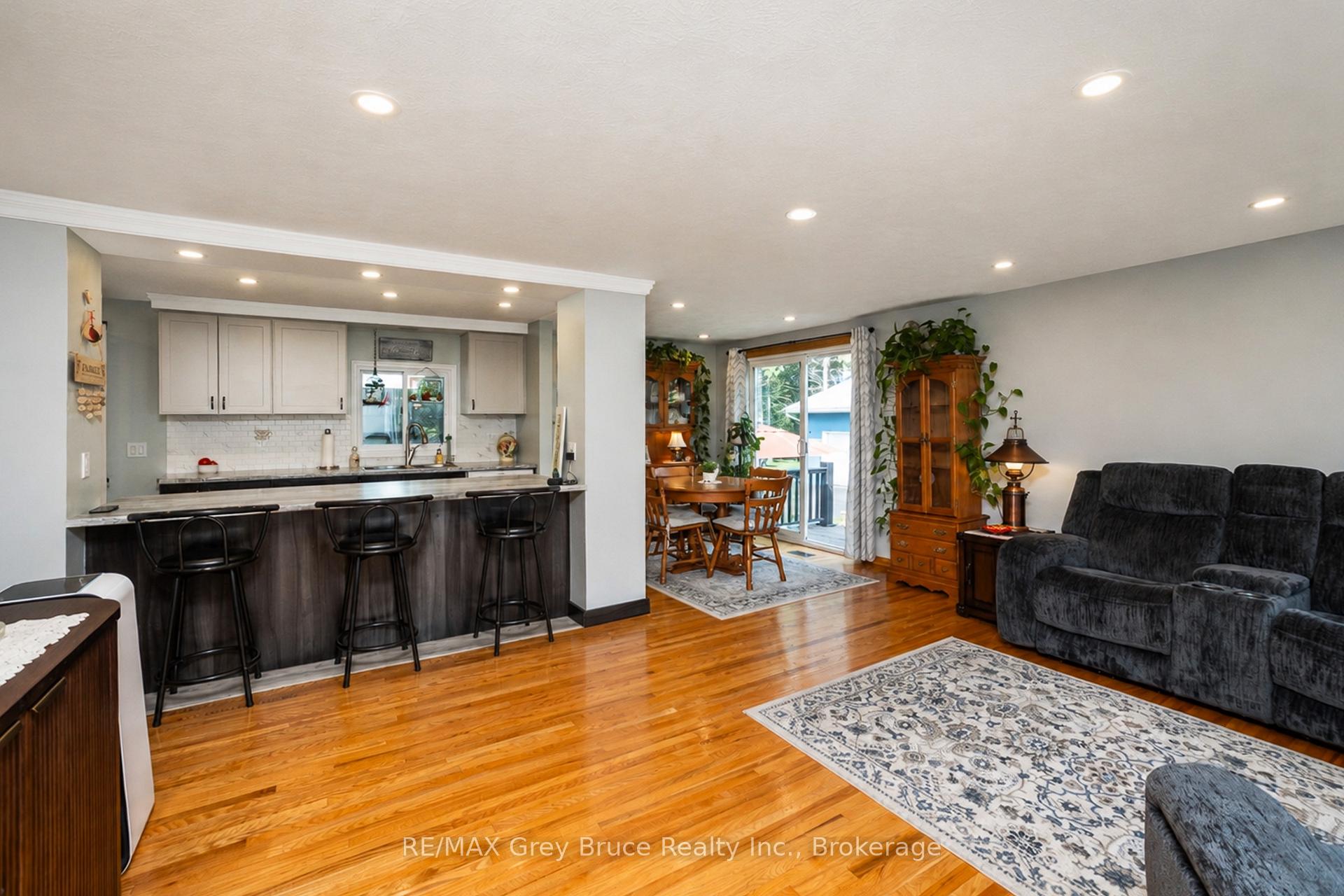 Photo 9 of 21571 Grey Rd 16 E, Georgian Bluffs — HOMEH