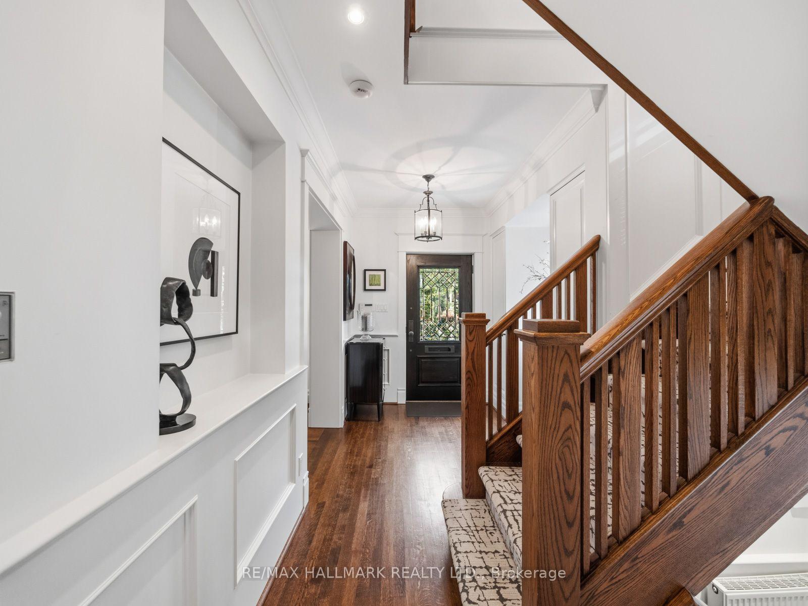Photo 16 of 14 Pine Crescent, Toronto, The Beaches — HOMEH