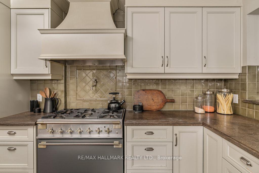 Photo 27 of 14 Pine Crescent, Toronto, The Beaches — HOMEH