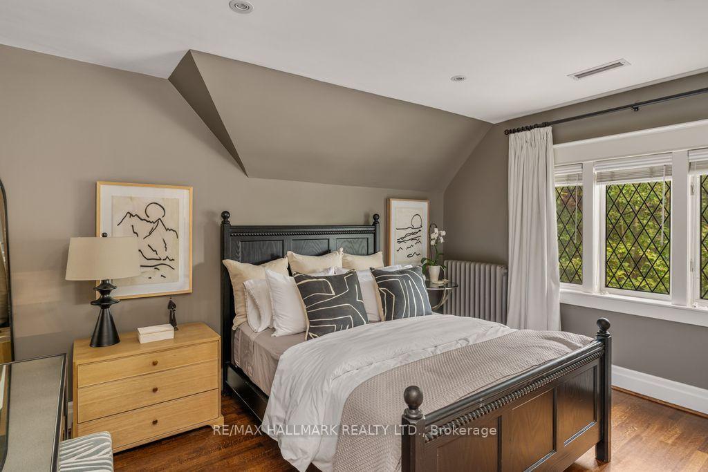 Photo 35 of 14 Pine Crescent, Toronto, The Beaches — HOMEH