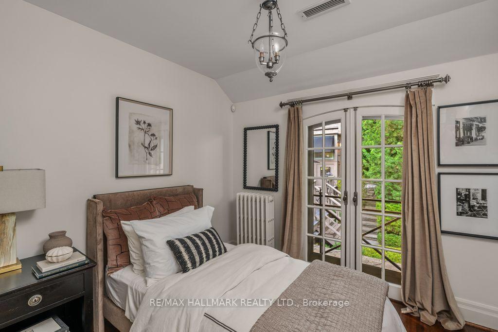 Photo 36 of 14 Pine Crescent, Toronto, The Beaches — HOMEH
