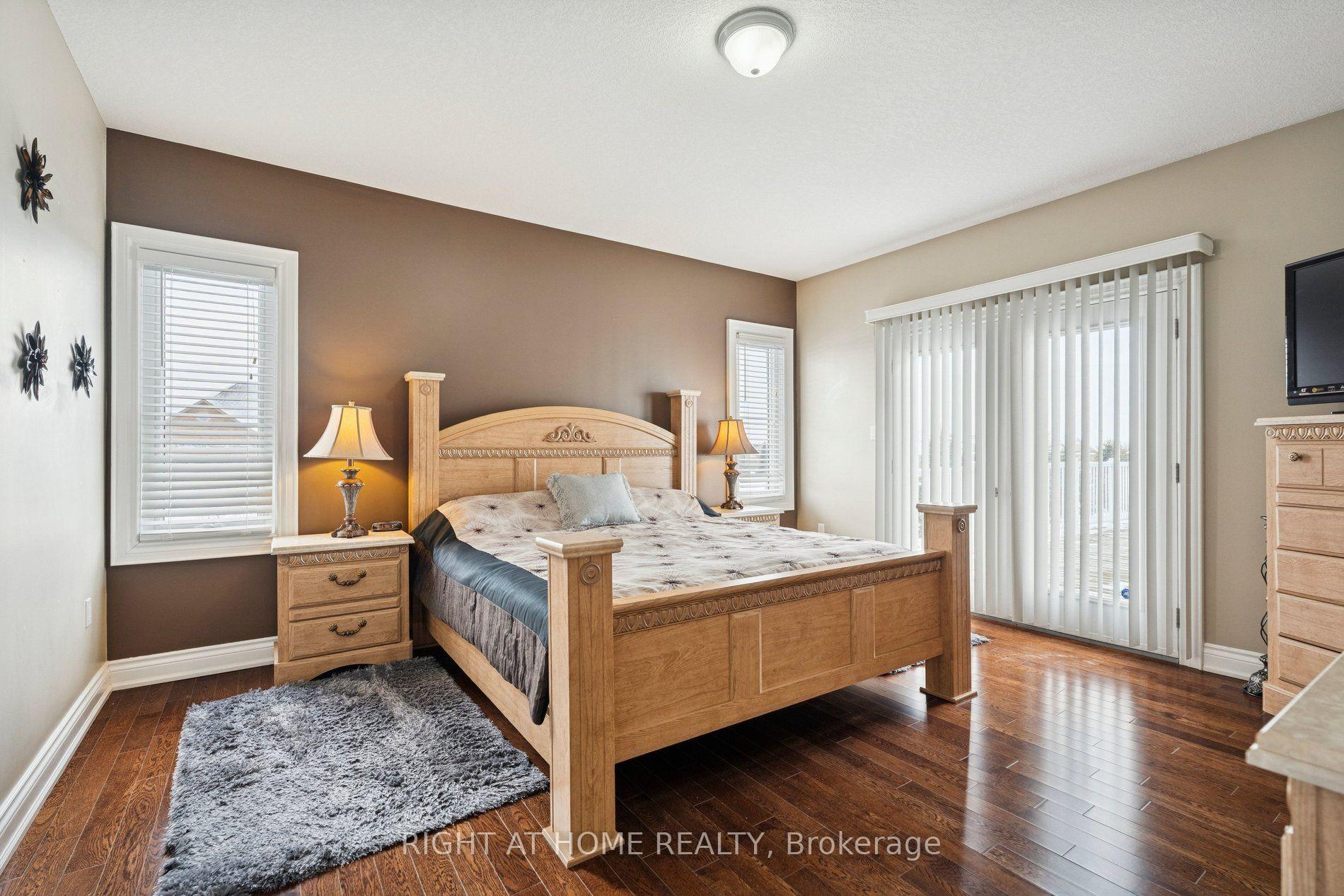 Photo 20 of 10 Brolley Crescent, Essa, Rural Essa — HOMEH