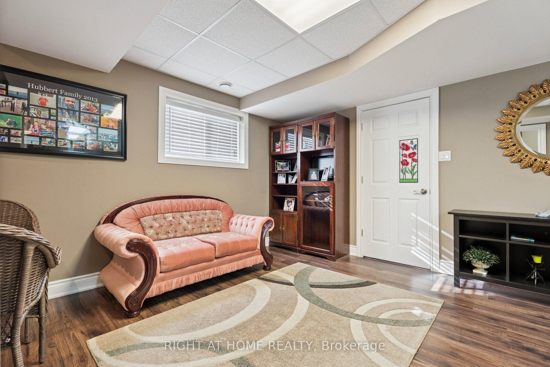Photo 29 of 10 Brolley Crescent, Essa, Rural Essa — HOMEH