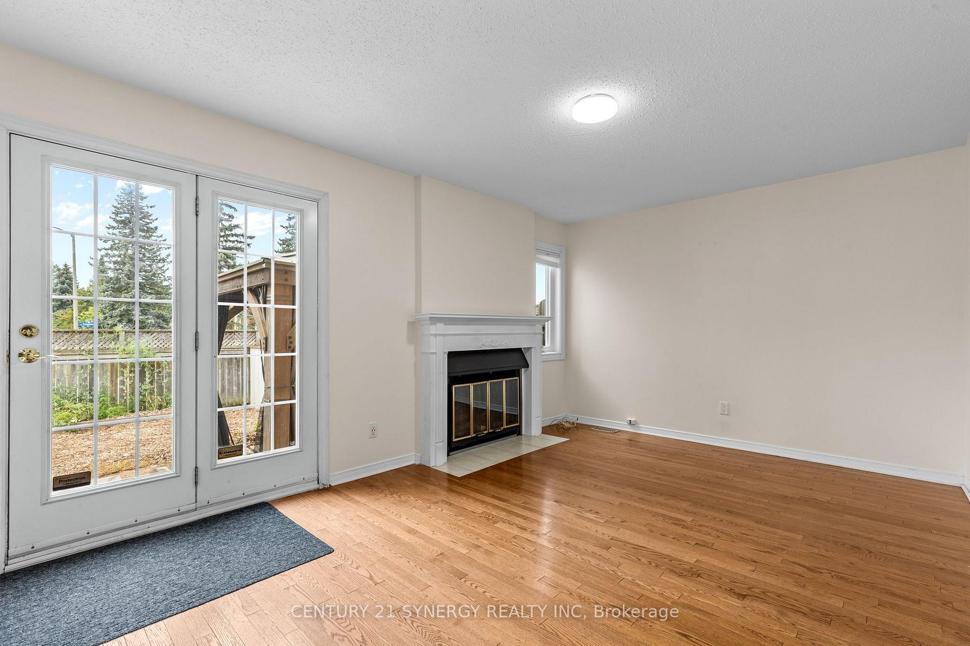 Photo 19 of 1449 Laurin Crescent, Ottawa, Bilberry Creek/Queenswood Heights — HOMEH