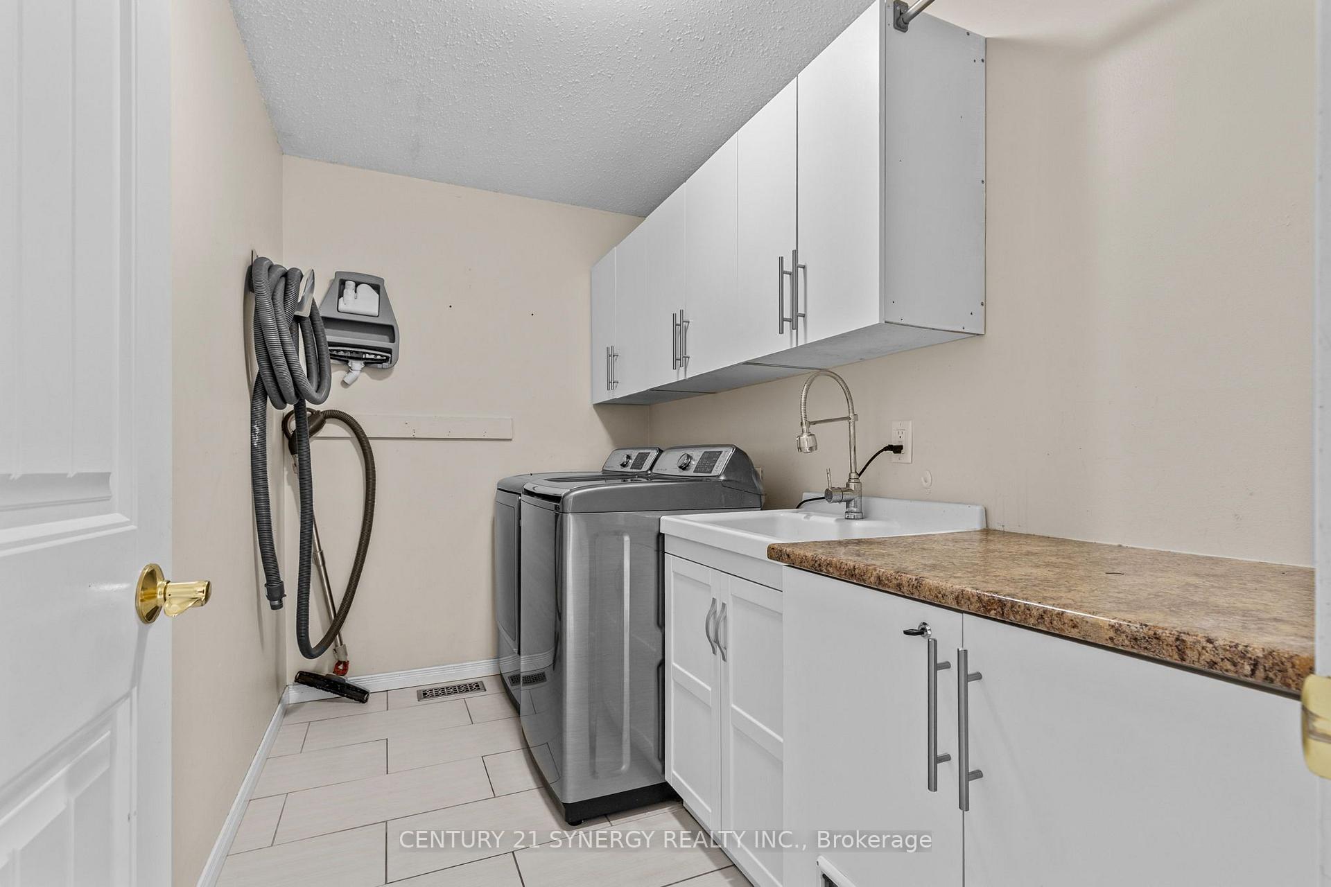 Photo 25 of 1449 Laurin Crescent, Ottawa, Bilberry Creek/Queenswood Heights — HOMEH