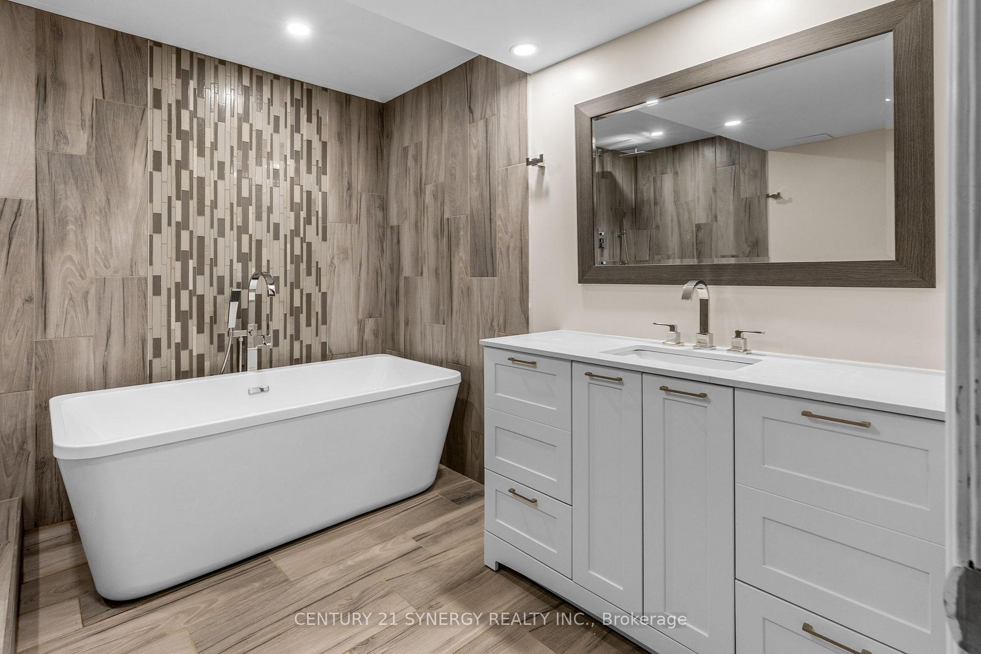 Photo 44 of 1449 Laurin Crescent, Ottawa, Bilberry Creek/Queenswood Heights — HOMEH
