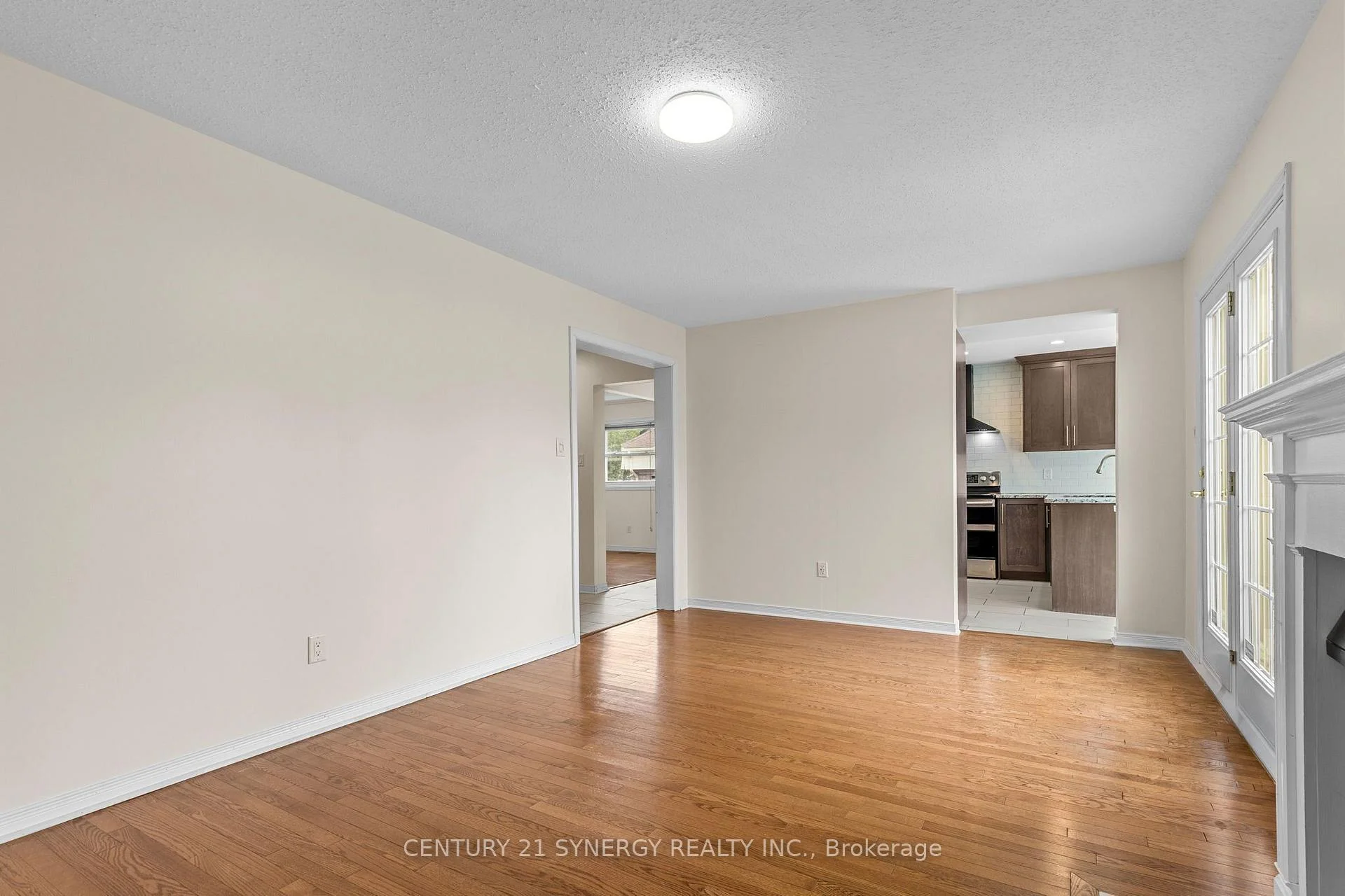 Photo 24 of 1449 Laurin Crescent, Ottawa, Bilberry Creek/Queenswood Heights — HOMEH