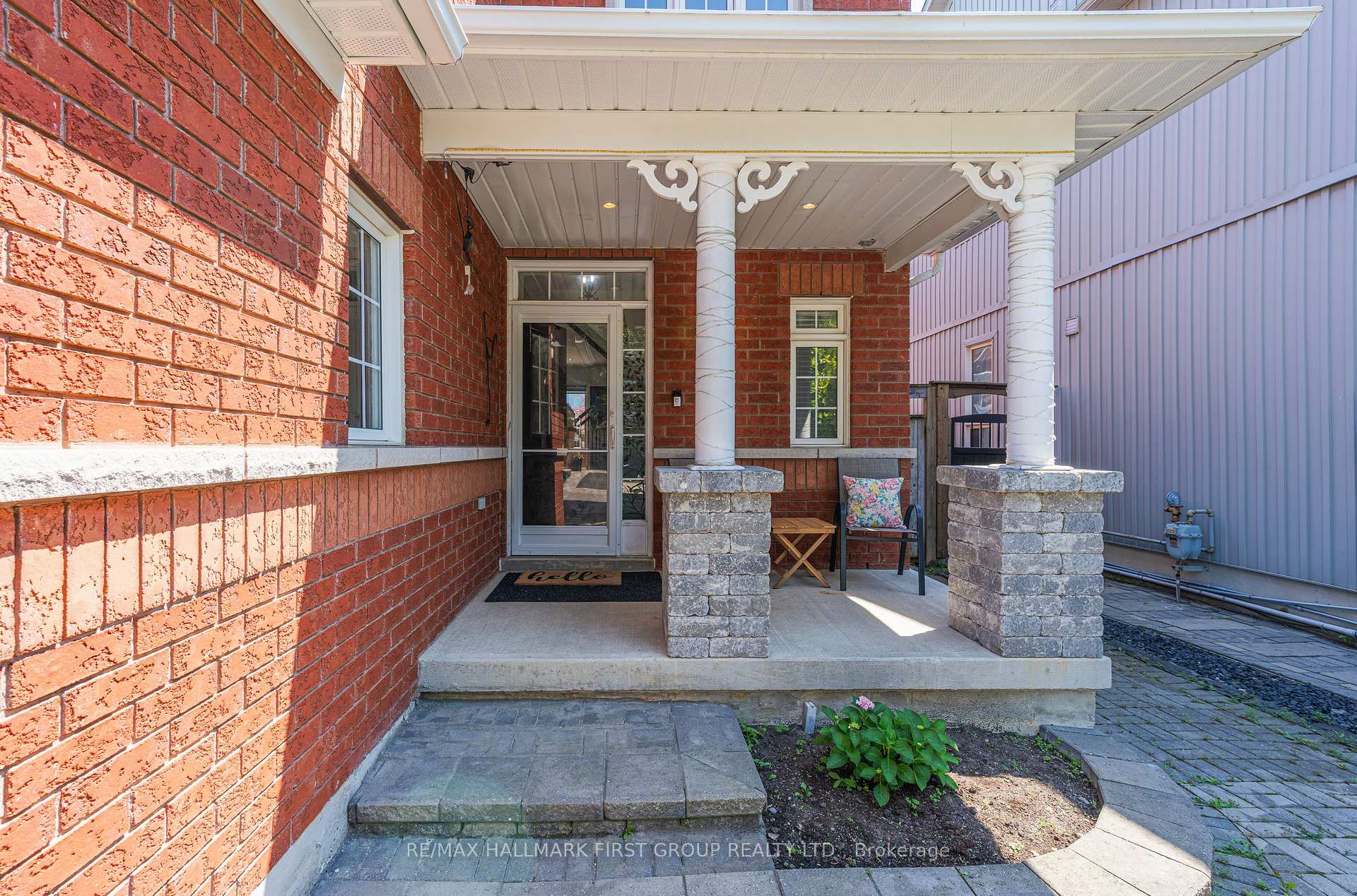 Photo 4 of 15 Hesham Drive, Whitby, Brooklin — HOMEH