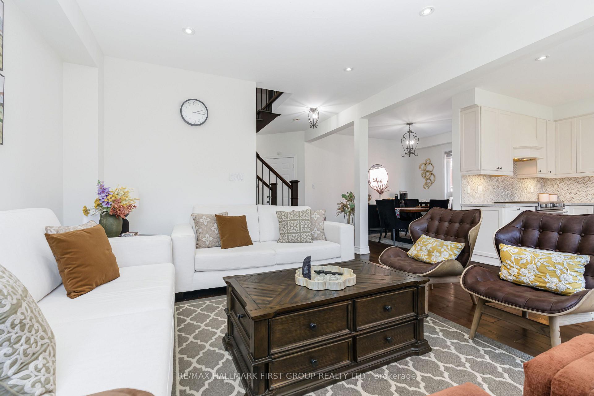 Photo 13 of 15 Hesham Drive, Whitby, Brooklin — HOMEH
