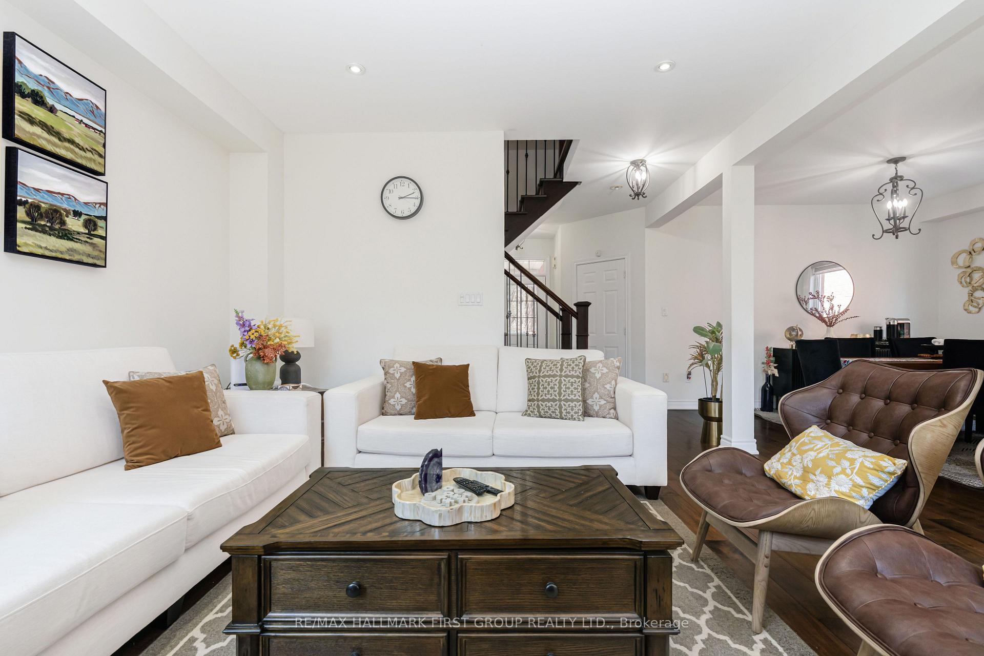 Photo 14 of 15 Hesham Drive, Whitby, Brooklin — HOMEH