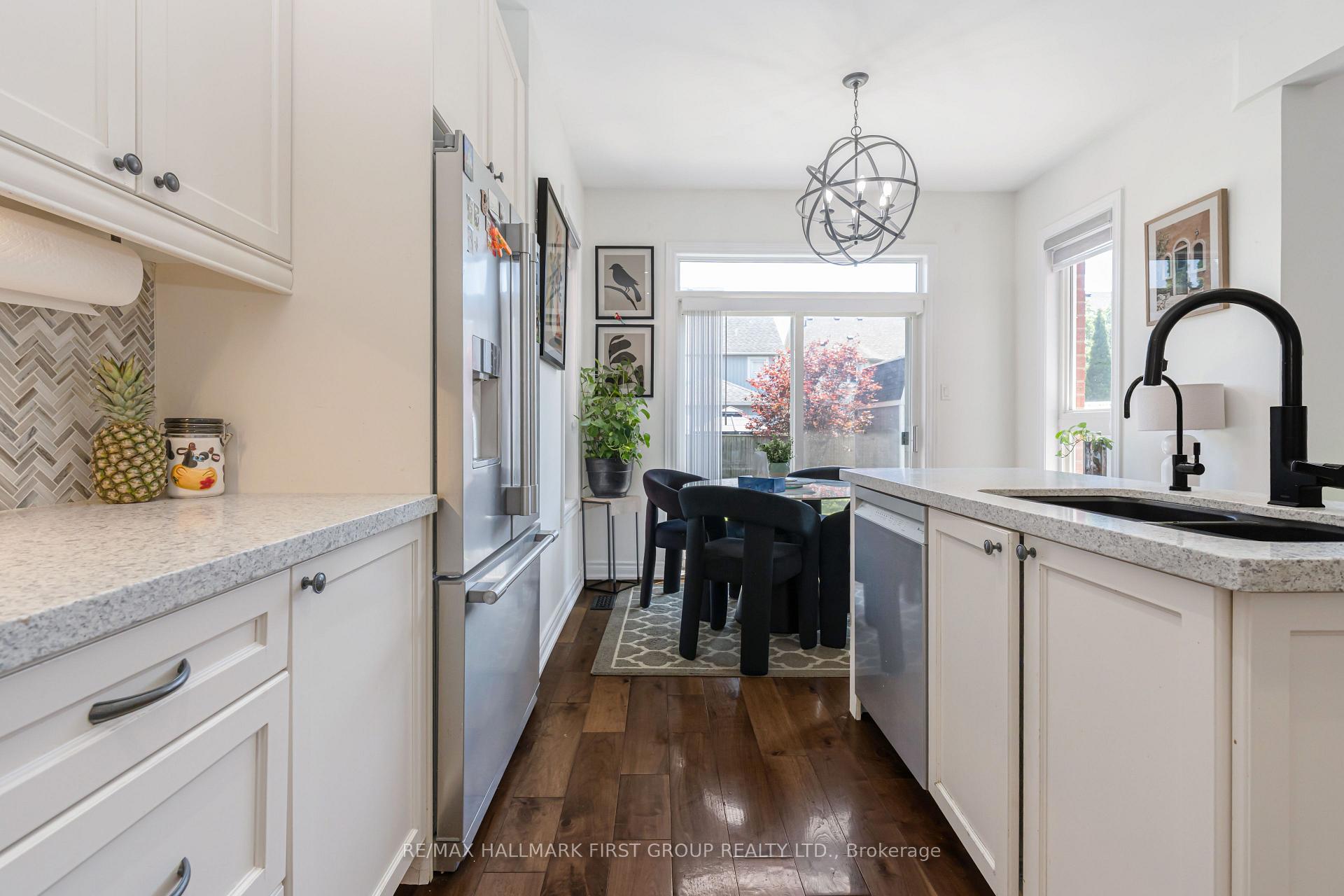 Photo 16 of 15 Hesham Drive, Whitby, Brooklin — HOMEH