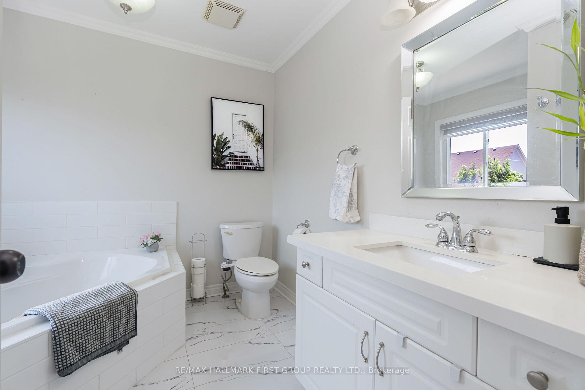 Photo 25 of 15 Hesham Drive, Whitby, Brooklin — HOMEH