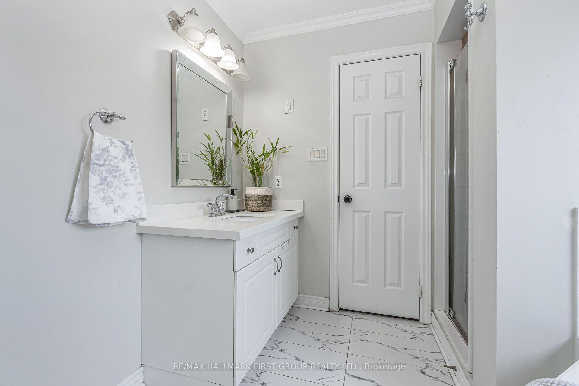 Photo 26 of 15 Hesham Drive, Whitby, Brooklin — HOMEH