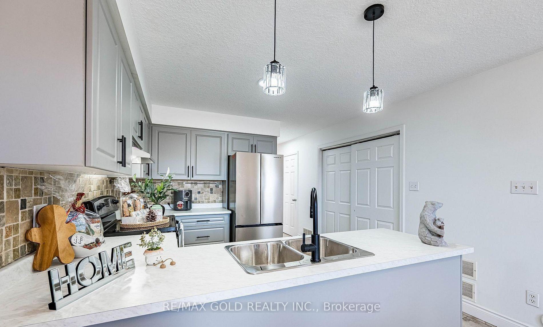 Photo 4 of Unit 5A, 50 Howe Drive, Kitchener, Forest Hill — HOMEH
