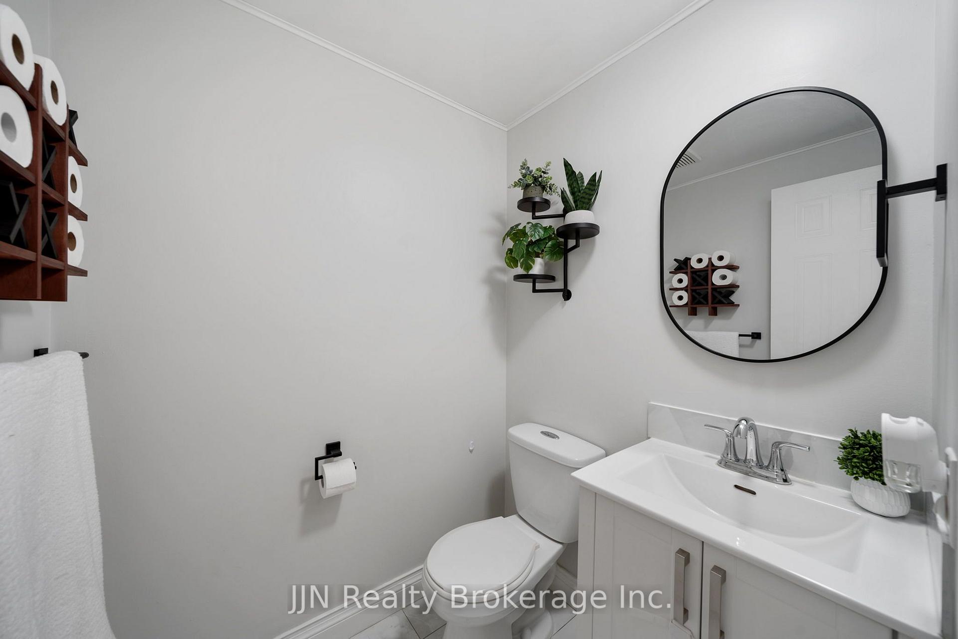 Photo 18 of 45 Freeman Crescent, Norfolk, Simcoe — HOMEH