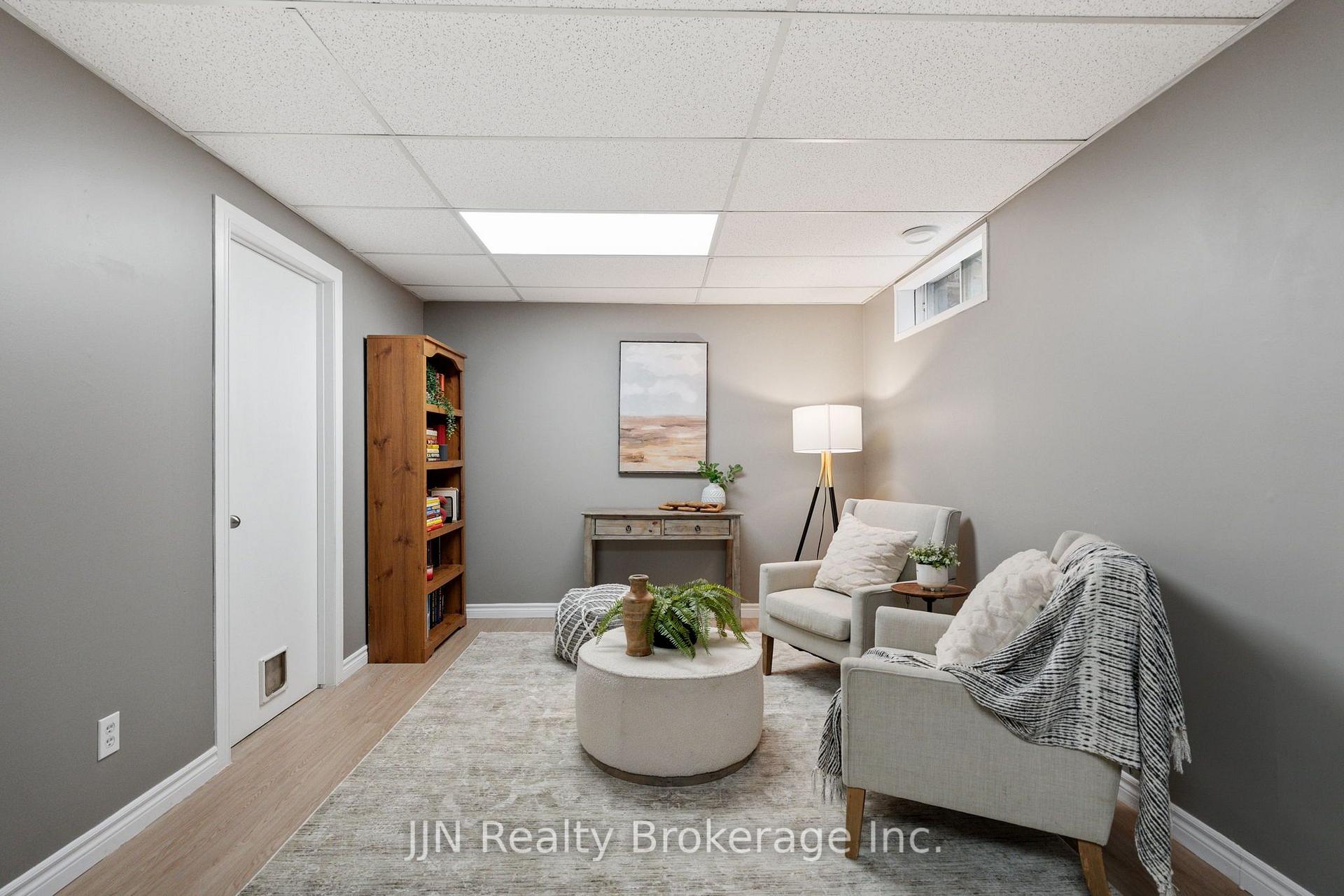 Photo 29 of 45 Freeman Crescent, Norfolk, Simcoe — HOMEH