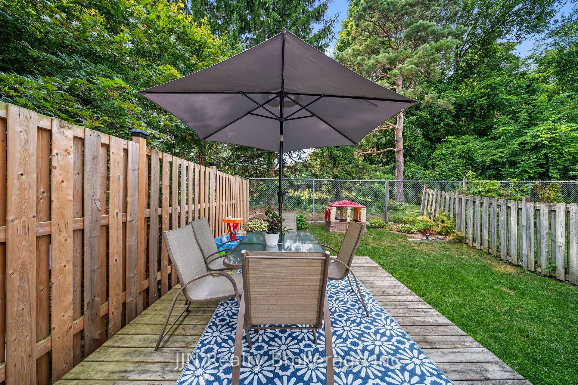 Photo 36 of 45 Freeman Crescent, Norfolk, Simcoe — HOMEH