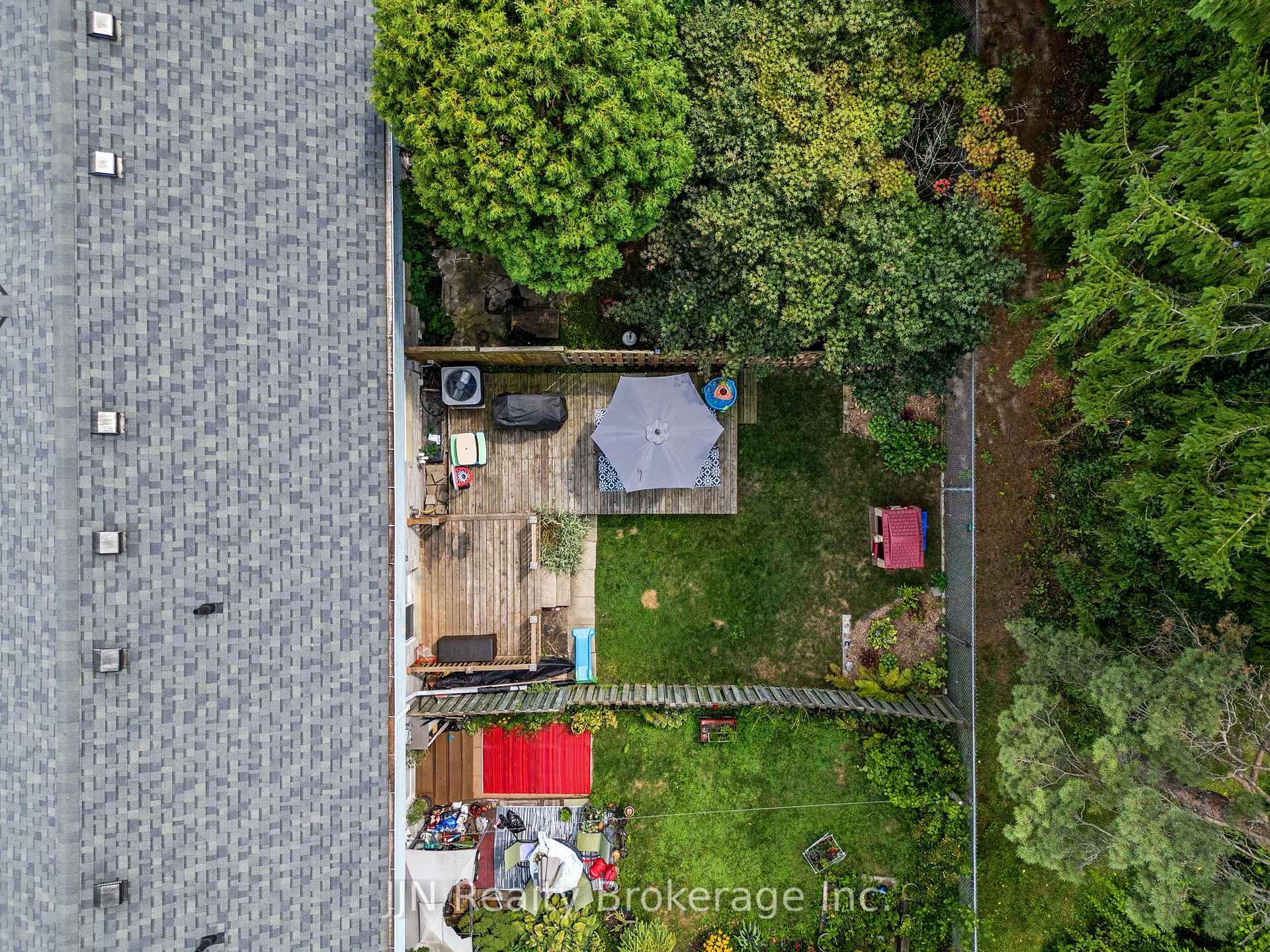 Photo 38 of 45 Freeman Crescent, Norfolk, Simcoe — HOMEH