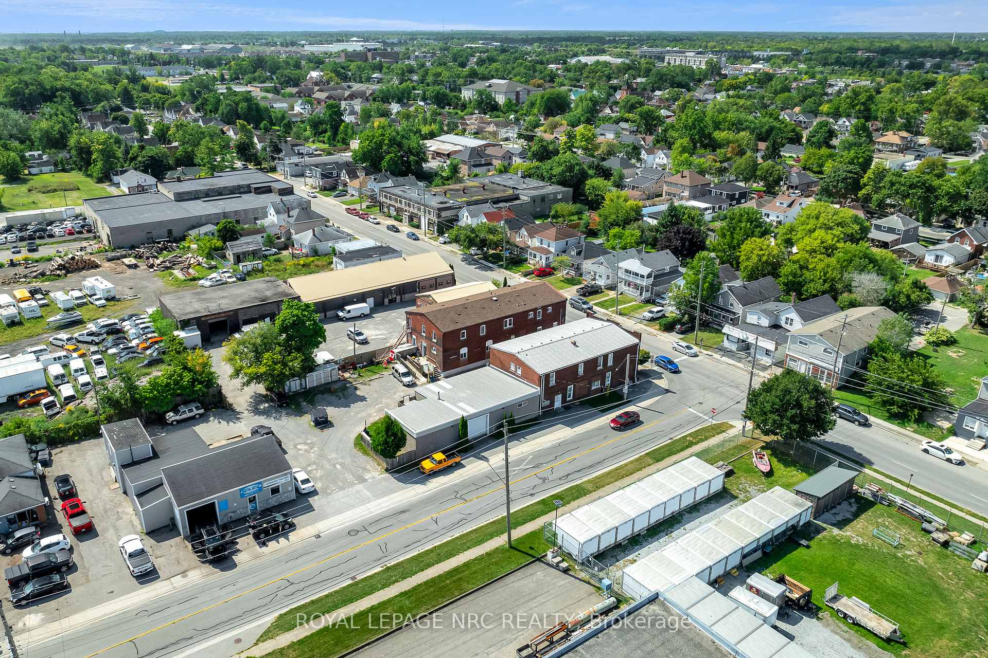 Photo 7 of 192 Burgar Street, Welland, Welland Downtown — HOMEH