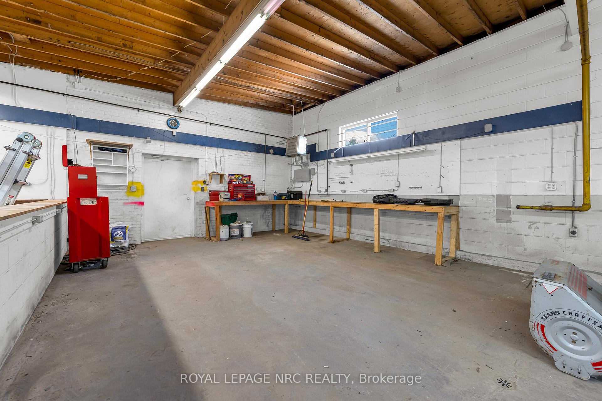 Photo 18 of 192 Burgar Street, Welland, Welland Downtown — HOMEH