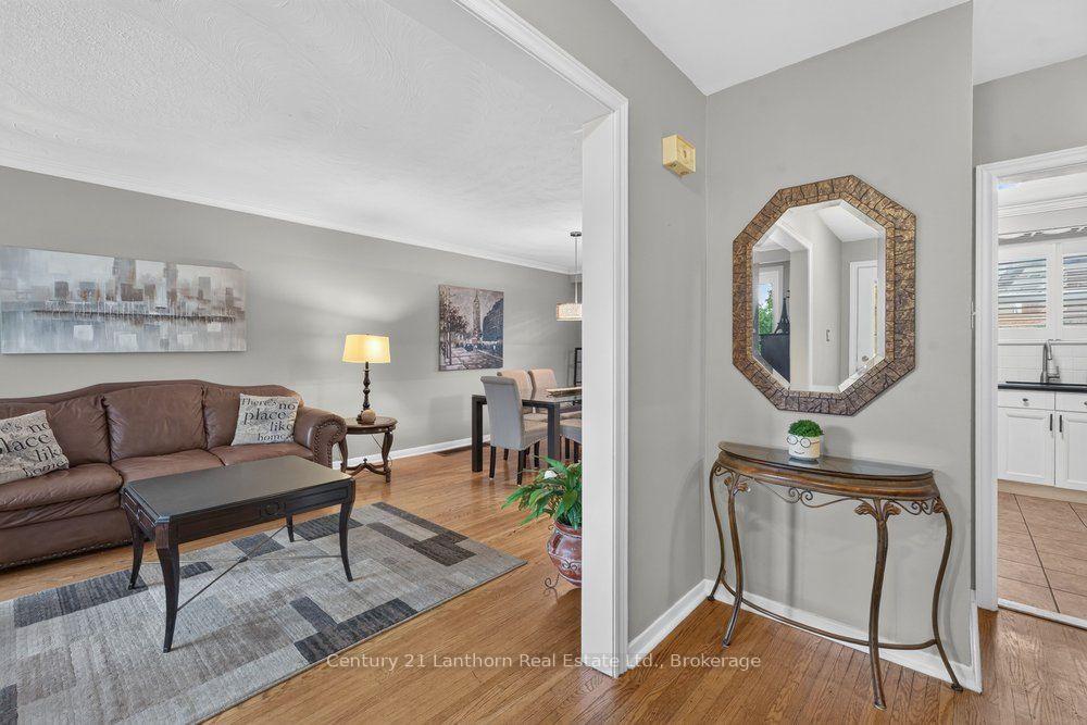 Photo 5 of 333 Jeffcoat Drive, Etobicoke, West Humber-Clairville — HOMEH