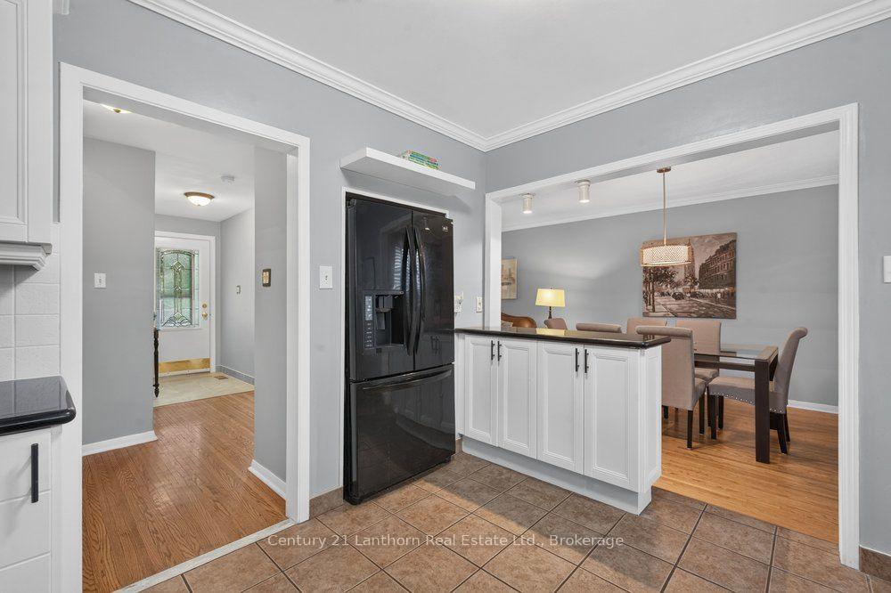 Photo 10 of 333 Jeffcoat Drive, Etobicoke, West Humber-Clairville — HOMEH