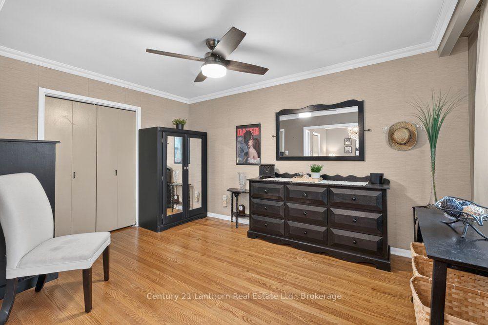 Photo 16 of 333 Jeffcoat Drive, Etobicoke, West Humber-Clairville — HOMEH