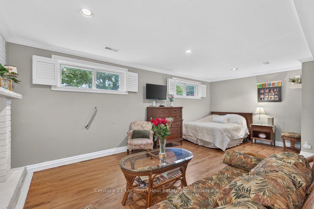 Photo 26 of 333 Jeffcoat Drive, Etobicoke, West Humber-Clairville — HOMEH