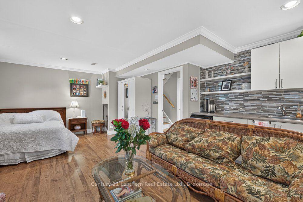 Photo 27 of 333 Jeffcoat Drive, Etobicoke, West Humber-Clairville — HOMEH