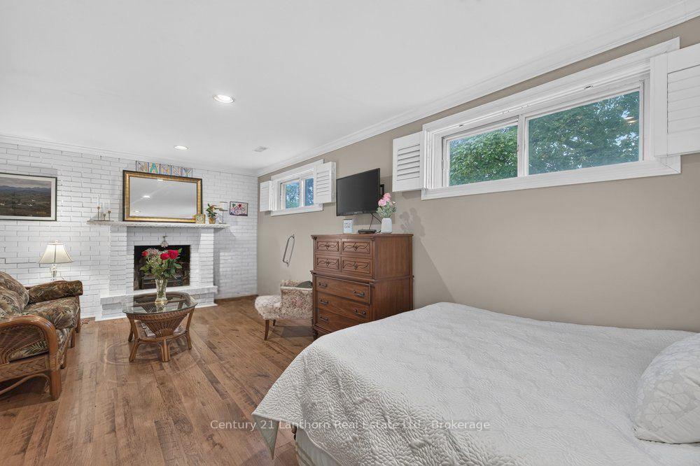 Photo 30 of 333 Jeffcoat Drive, Etobicoke, West Humber-Clairville — HOMEH