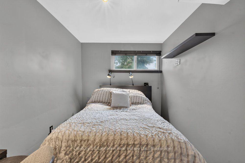 Photo 33 of 333 Jeffcoat Drive, Etobicoke, West Humber-Clairville — HOMEH