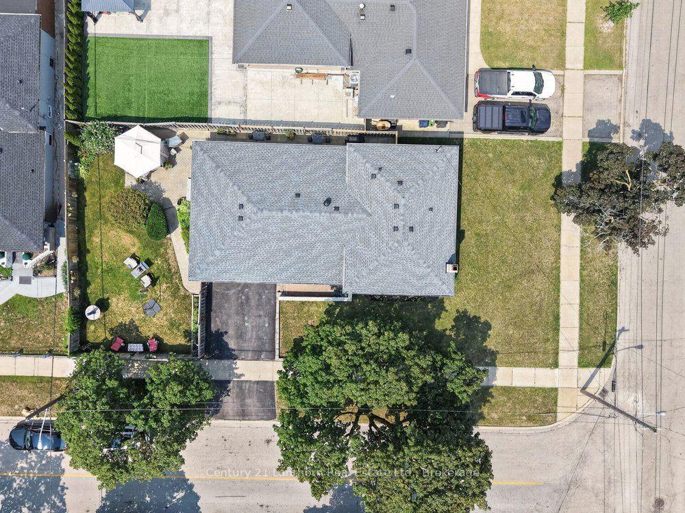 Photo 47 of 333 Jeffcoat Drive, Etobicoke, West Humber-Clairville — HOMEH