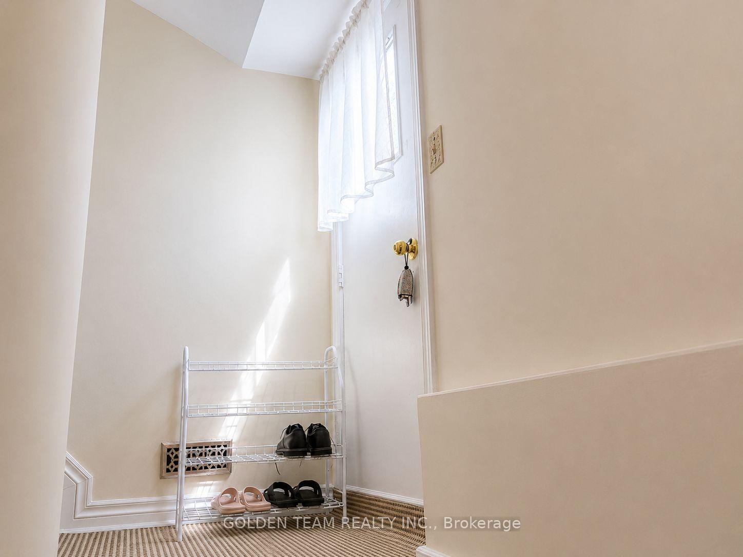 Photo 1 of Unit (Basment), 29 Marion Crescent, Markham, Raymerville — HOMEH