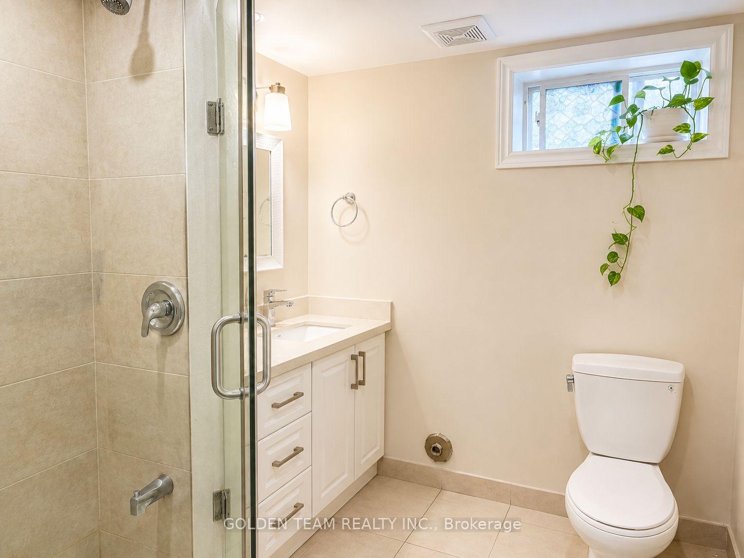 Photo 10 of Unit (Basment), 29 Marion Crescent, Markham, Raymerville — HOMEH