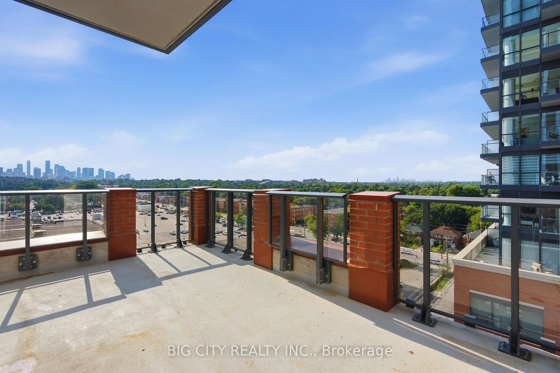 Photo 10 of Unit 1001, 25 Frederick Todd Way, Toronto, Thorncliffe Park — HOMEH
