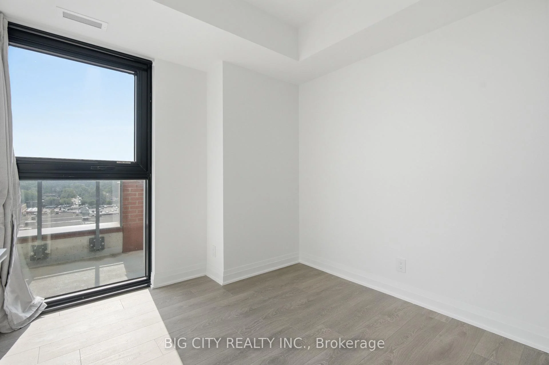 Photo 16 of Unit 1001, 25 Frederick Todd Way, Toronto, Thorncliffe Park — HOMEH