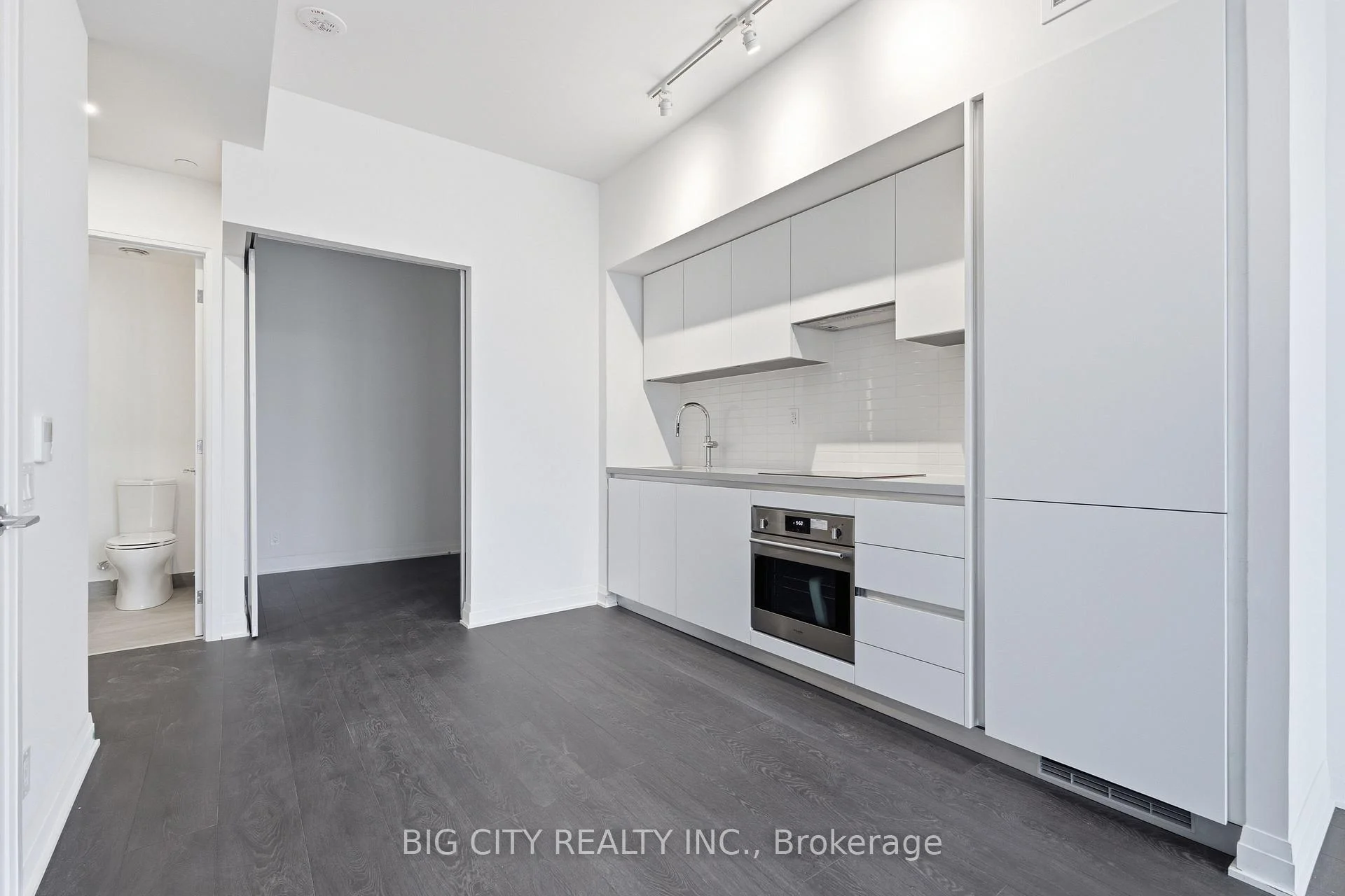 Photo 18 of Unit 1001, 25 Frederick Todd Way, Toronto, Thorncliffe Park — HOMEH