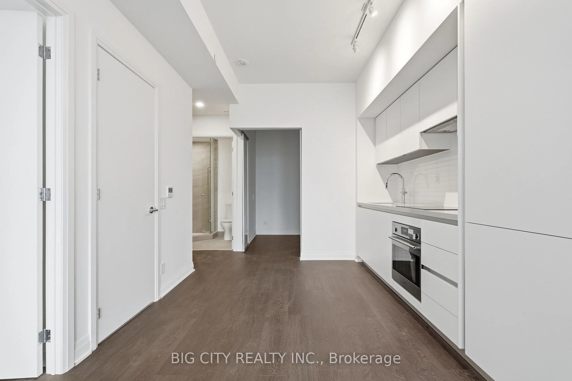 Photo 23 of Unit 1001, 25 Frederick Todd Way, Toronto, Thorncliffe Park — HOMEH