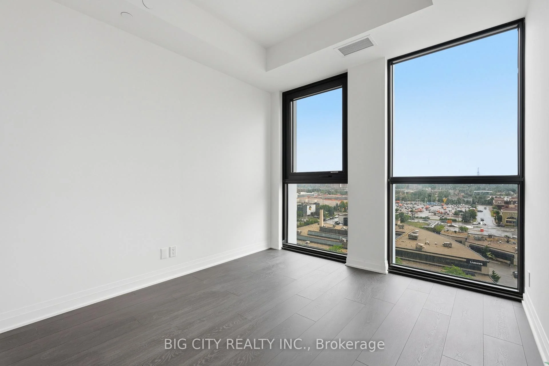 Photo 39 of Unit 1001, 25 Frederick Todd Way, Toronto, Thorncliffe Park — HOMEH