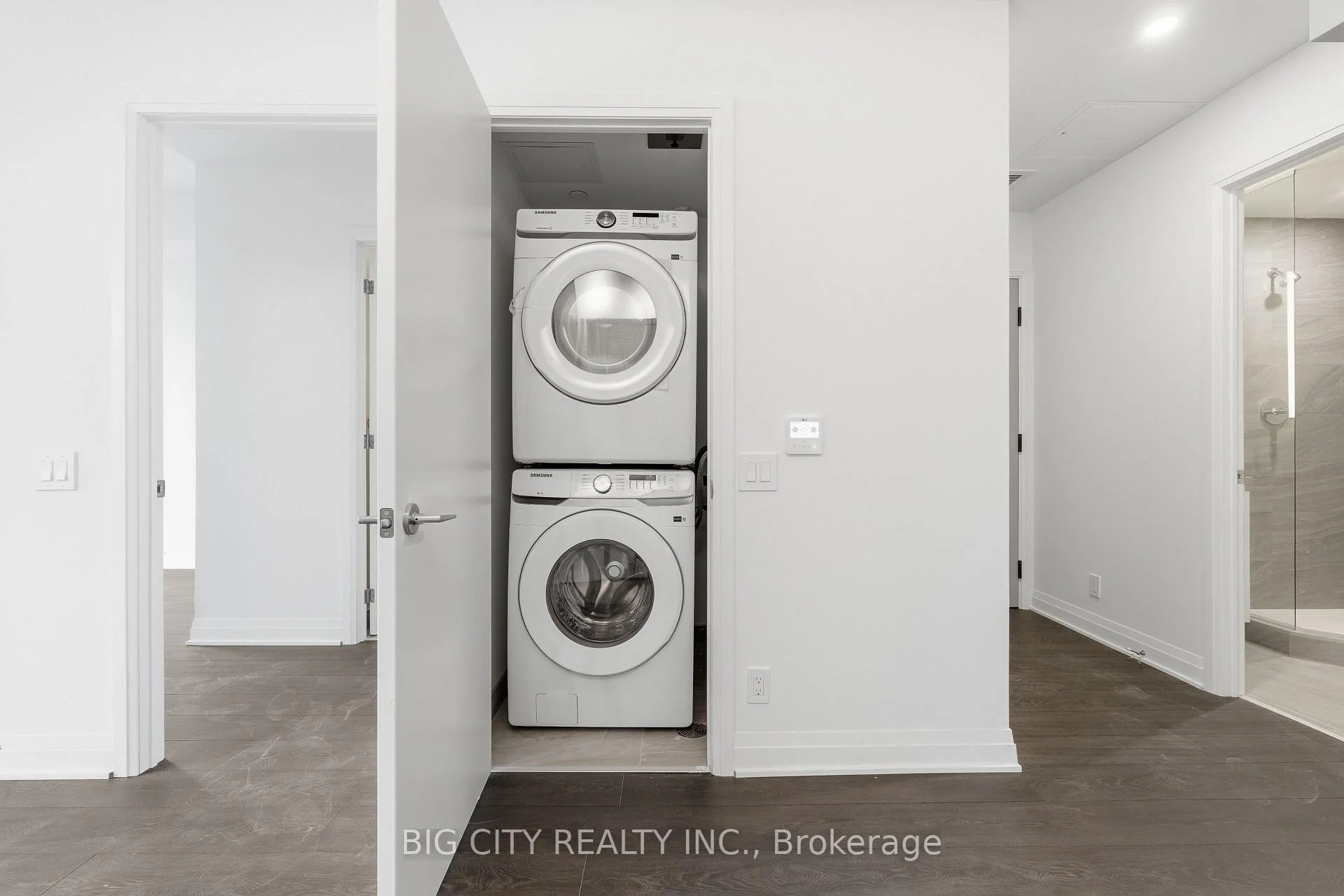 Photo 42 of Unit 1001, 25 Frederick Todd Way, Toronto, Thorncliffe Park — HOMEH